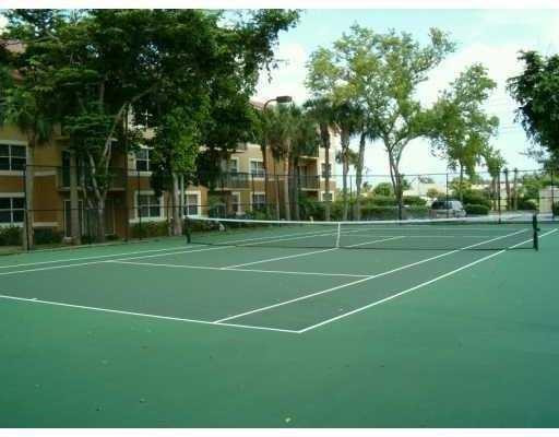 8871 Wiles Road, Unit 302 Coral Springs, FL 33067 - Photo 24 of 27 Tennis courts