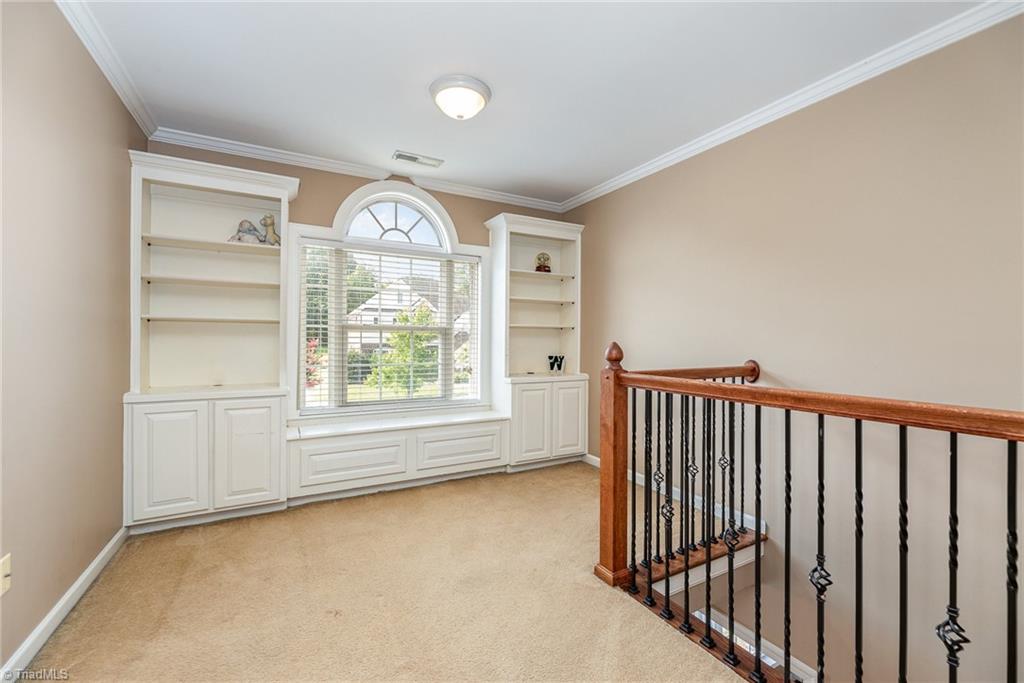 6657 Ridge Run Court Clemmons, NC 27012 - Photo 13 of 28 Upstairs bonus area with built ins