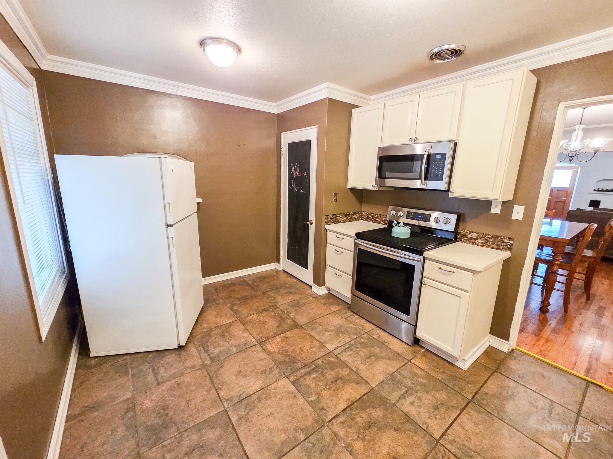 518 7th Street Lewiston, ID 83501 - Photo 8 of 27