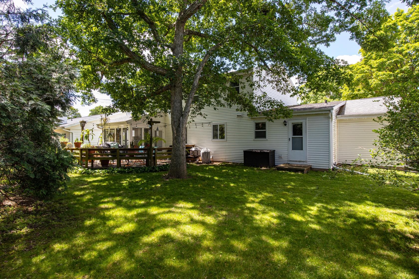 2024 North Eugene Street Appleton, WI 54914 - Photo 43 of 47
