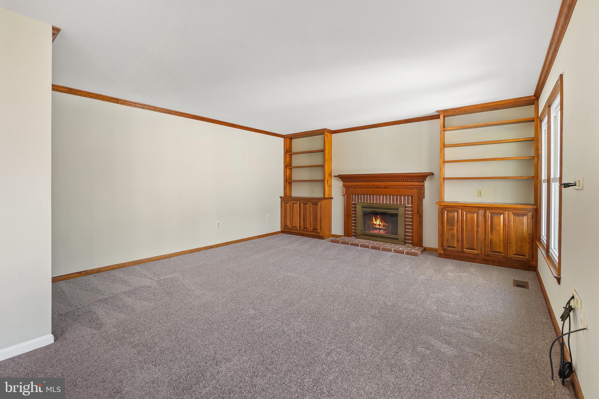 14992 DuFief Drive North Potomac, MD 20878 - Photo 12 of 51 Family Room