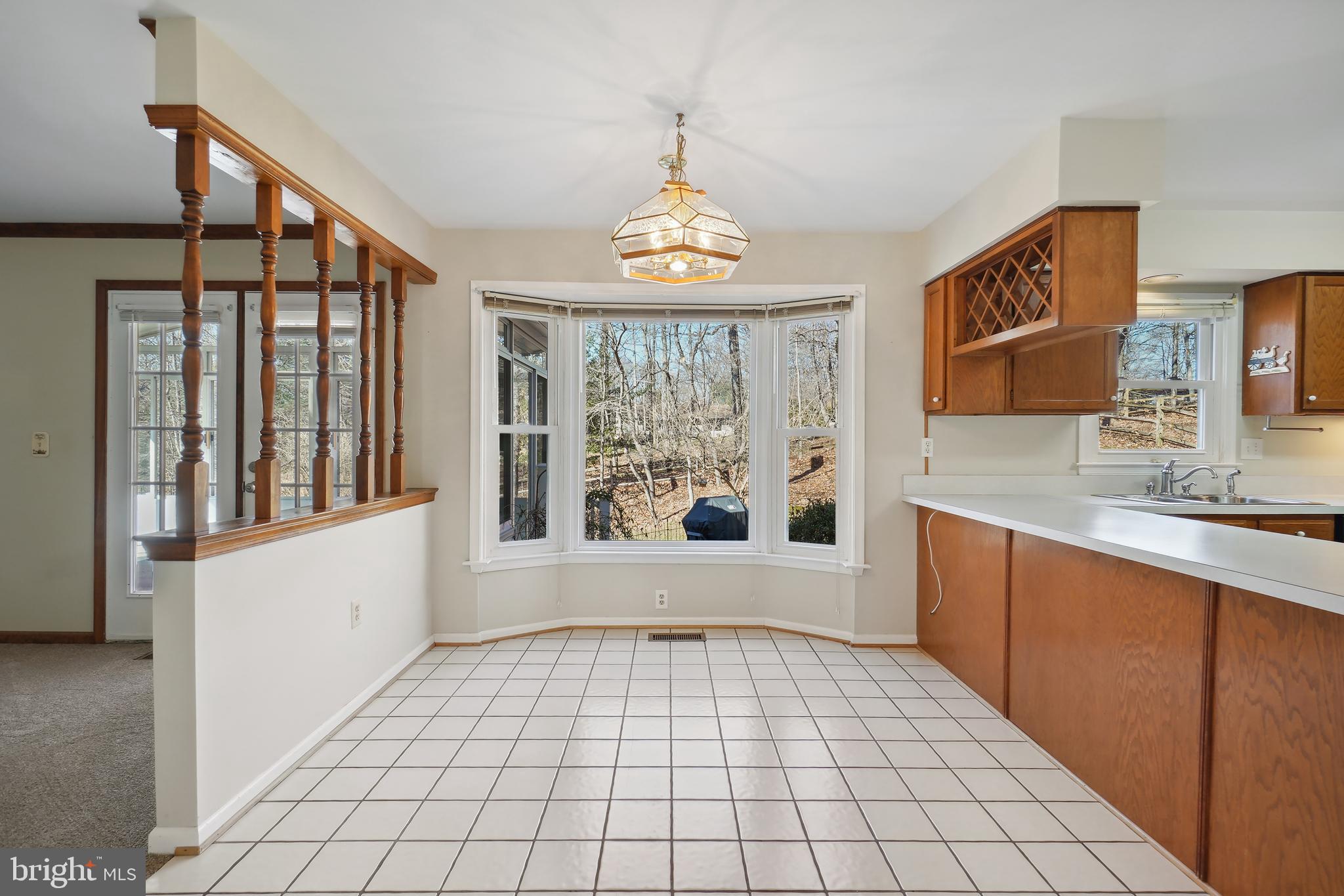 14992 DuFief Drive North Potomac, MD 20878 - Photo 16 of 51 Kitchen Eat-in Area