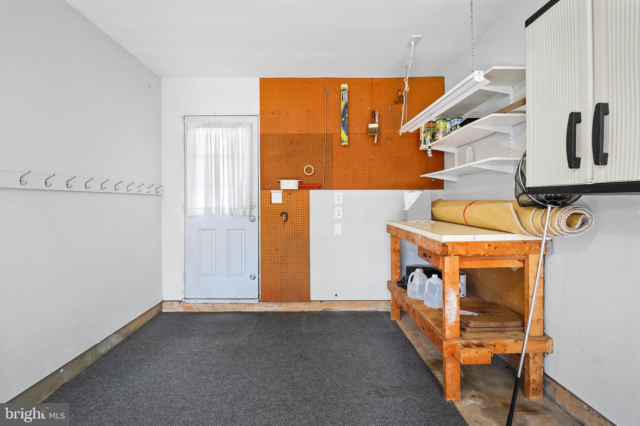 14992 DuFief Drive North Potomac, MD 20878 - Photo 25 of 51 Garage