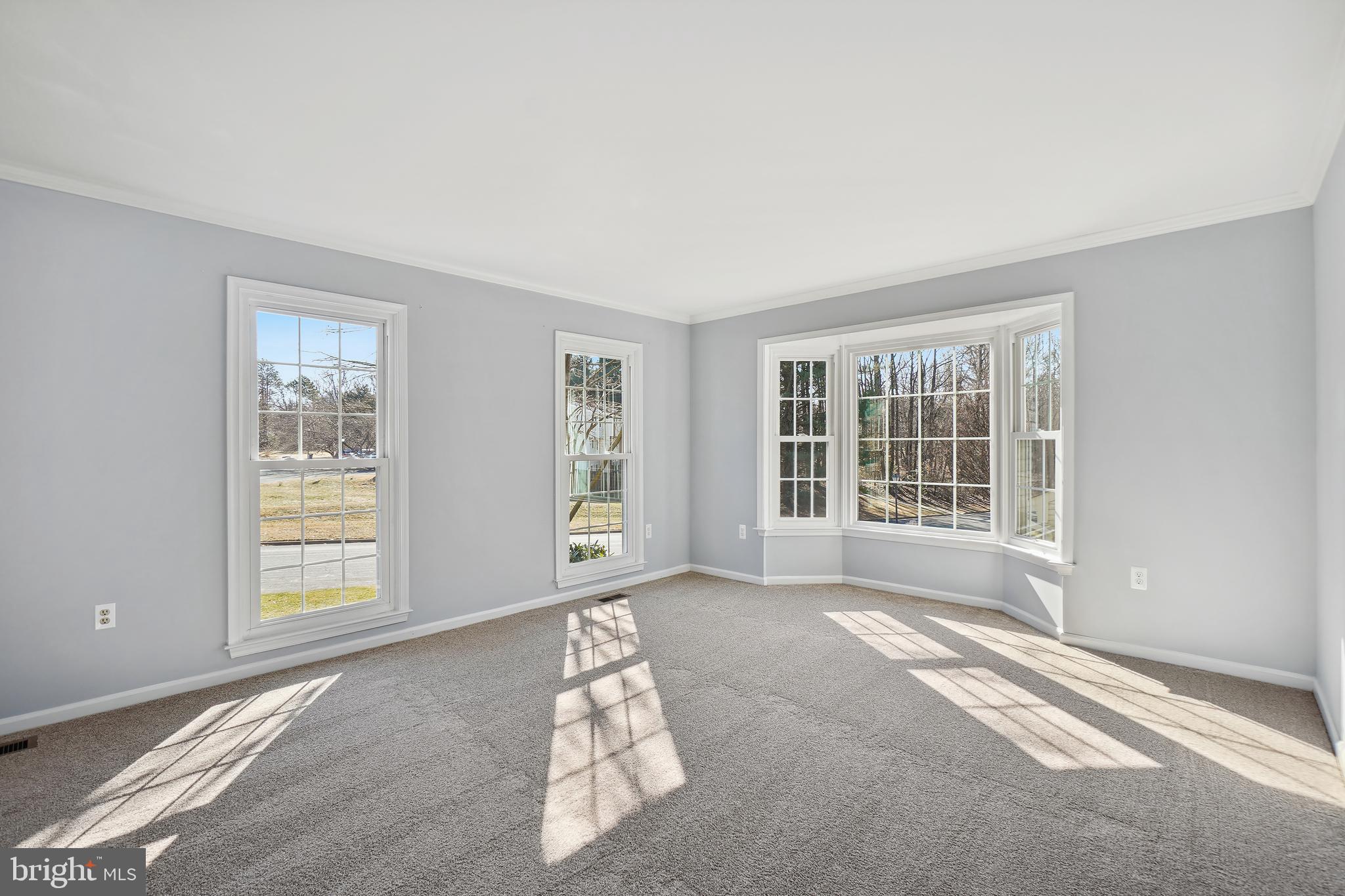 14992 DuFief Drive North Potomac, MD 20878 - Photo 6 of 51 Living Room