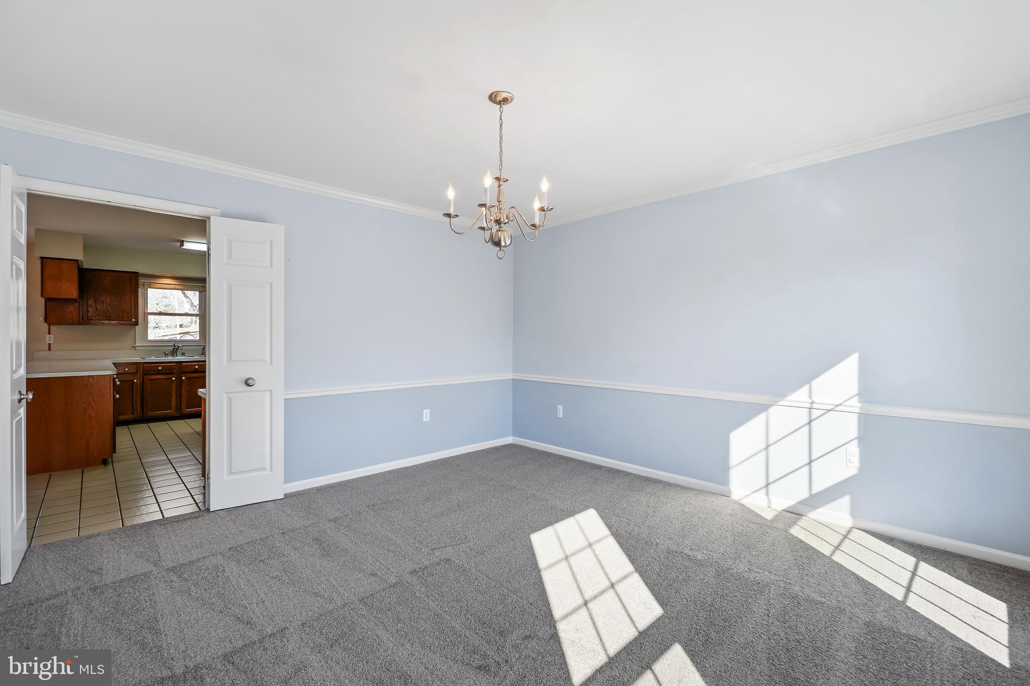 14992 DuFief Drive North Potomac, MD 20878 - Photo 7 of 51 Dining Room