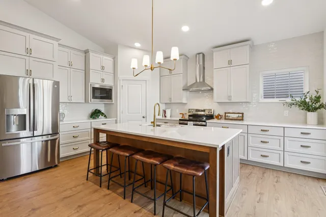 $542,900 | 4824 Lacy, Fitchburg, WI 53711