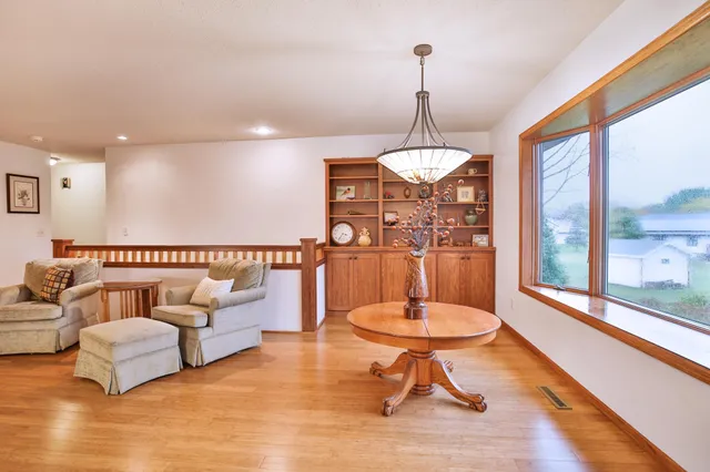 $445,000 | 1506 East Rose Street, Owatonna, MN 55060