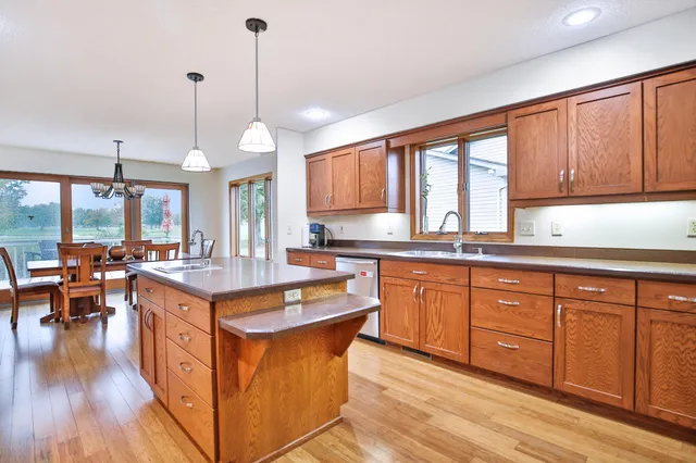 $445,000 | 1506 East Rose Street, Owatonna, MN 55060