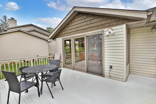 $445,000 | 1506 East Rose Street, Owatonna, MN 55060