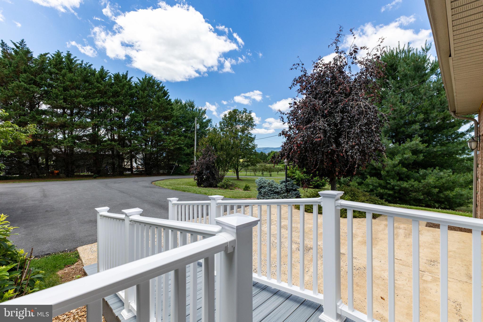 825 Parkview Estates Road Luray, VA 22835 - Photo 8 of 31