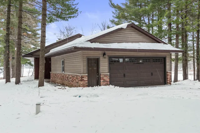 $549,900 | W6764 Porters Lake Road, Wautoma, WI 54982
