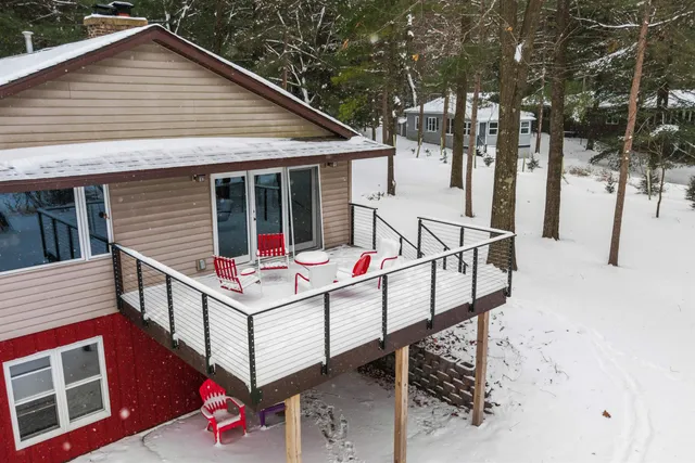 $549,900 | W6764 Porters Lake Road, Wautoma, WI 54982