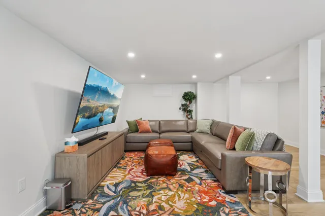 $1,100,000 | 109 Pine Street East, Stillwater, MN 55082