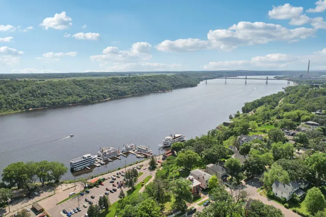 $1,100,000 | 109 Pine Street East, Stillwater, MN 55082