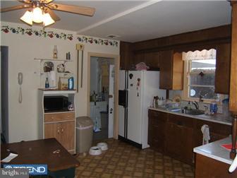 8025 Hammond Road Cheltenham, PA 19012 - Photo 3 of 7