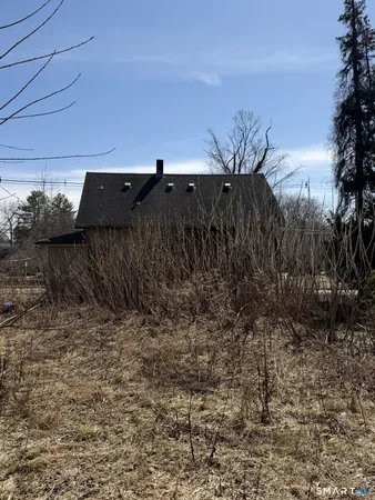 $225,000 | 422 North Brooksvale Road, Cheshire, CT 06410