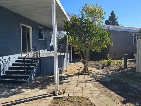 $210,000 | 468 Colonial Park Drive, Santa Rosa, CA 95403