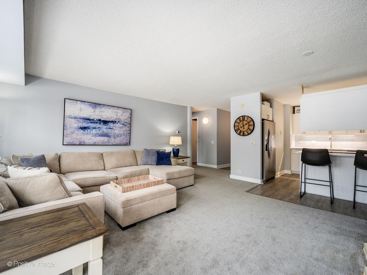 2555 Gross Point Road, Unit 202 Evanston, IL 60201 - Photo 5 of 17
