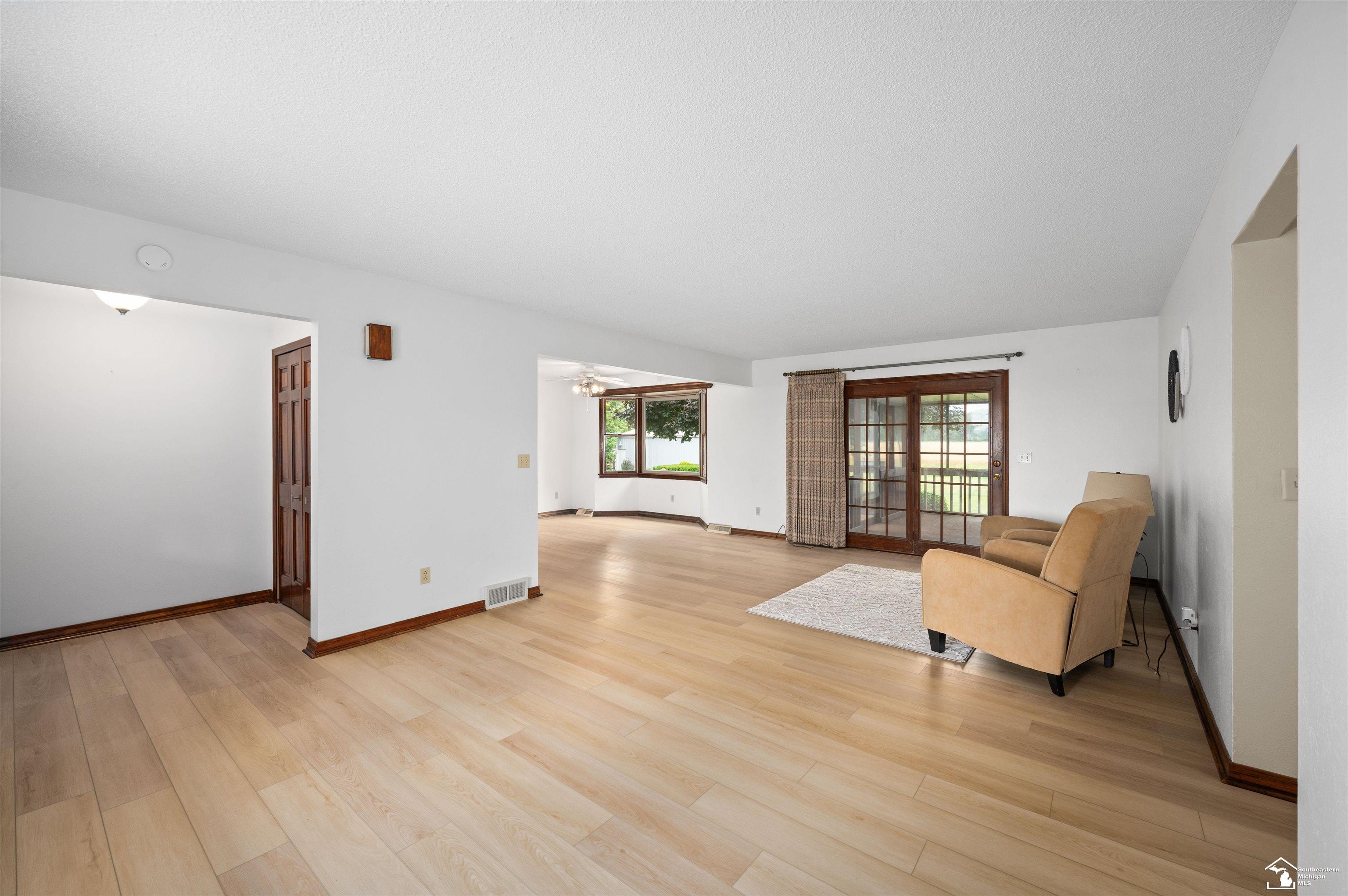 1006 East Temperance Road Temperance, MI 48182 - Photo 7 of 47 Gallery Image 7