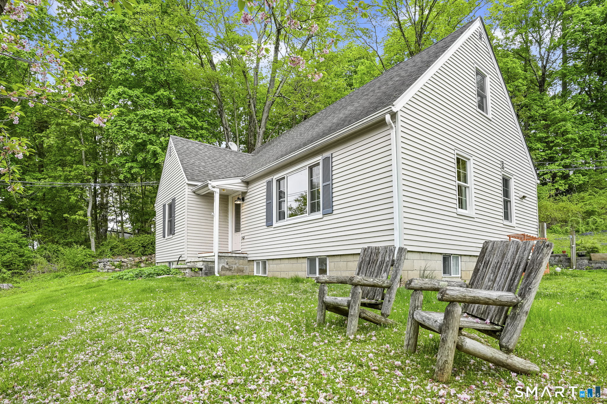 39 North Main Street Sharon, CT 06069 - Photo 32 of 36
