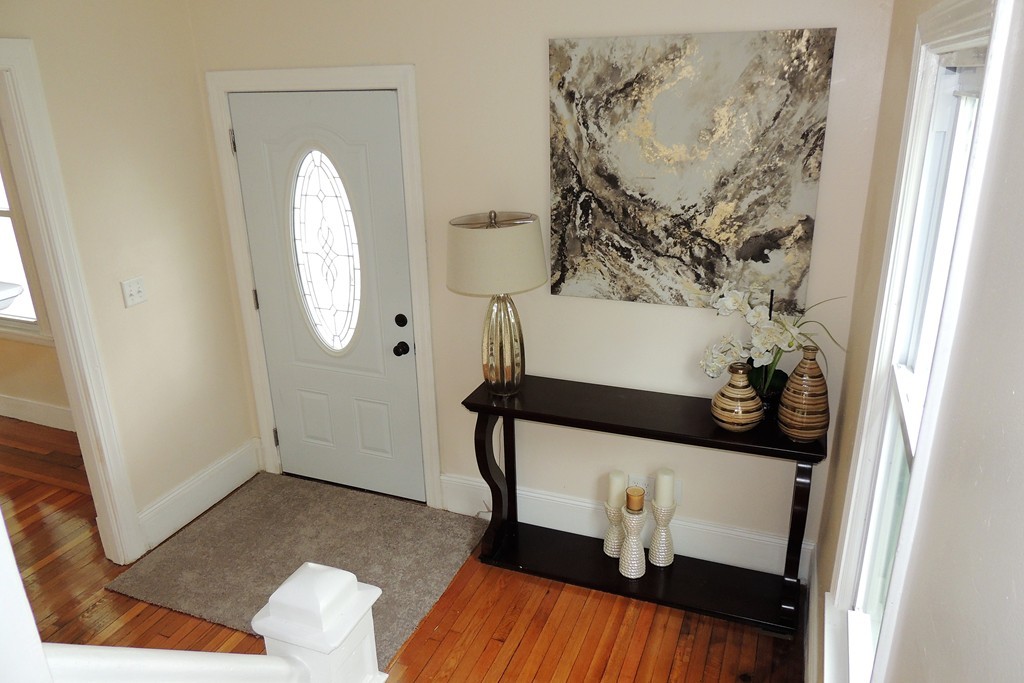 29 Dwight Road Springfield, MA 01108 - Photo 3 of 25 a view of a interior of house