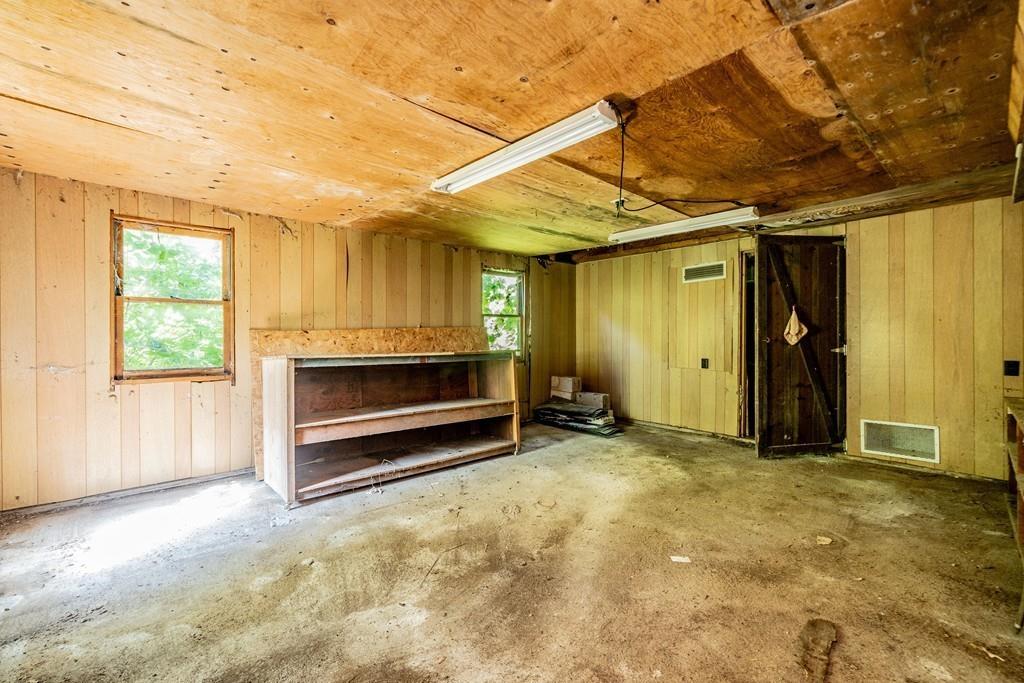 84 East Longmeadow Road Hampden, MA 01036 - Photo 33 of 40