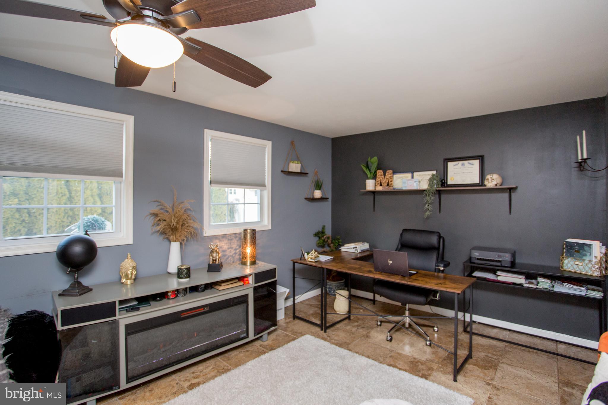 61 Tweed Road Levittown, PA 19056 - Photo 11 of 64