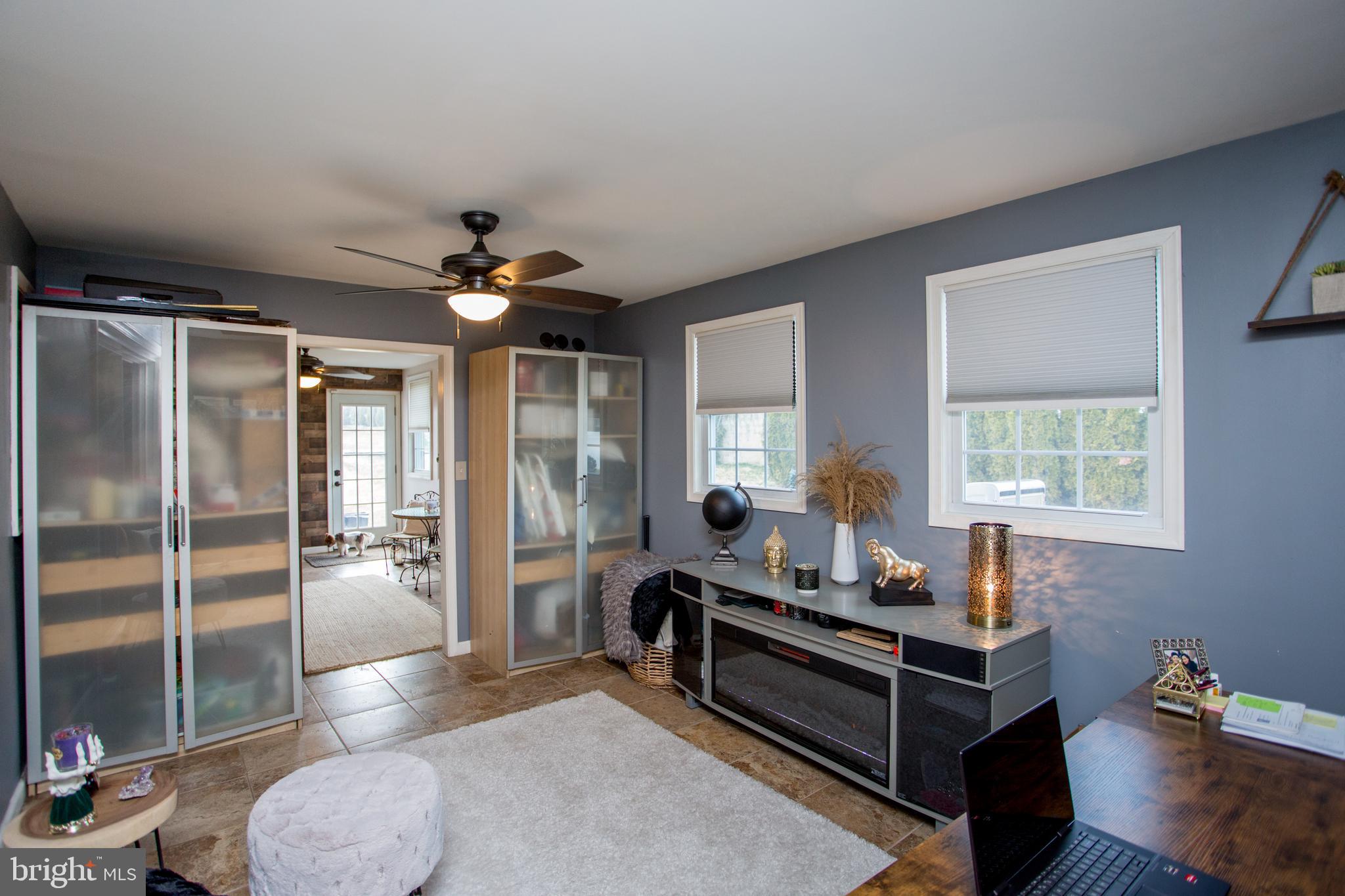 61 Tweed Road Levittown, PA 19056 - Photo 14 of 64