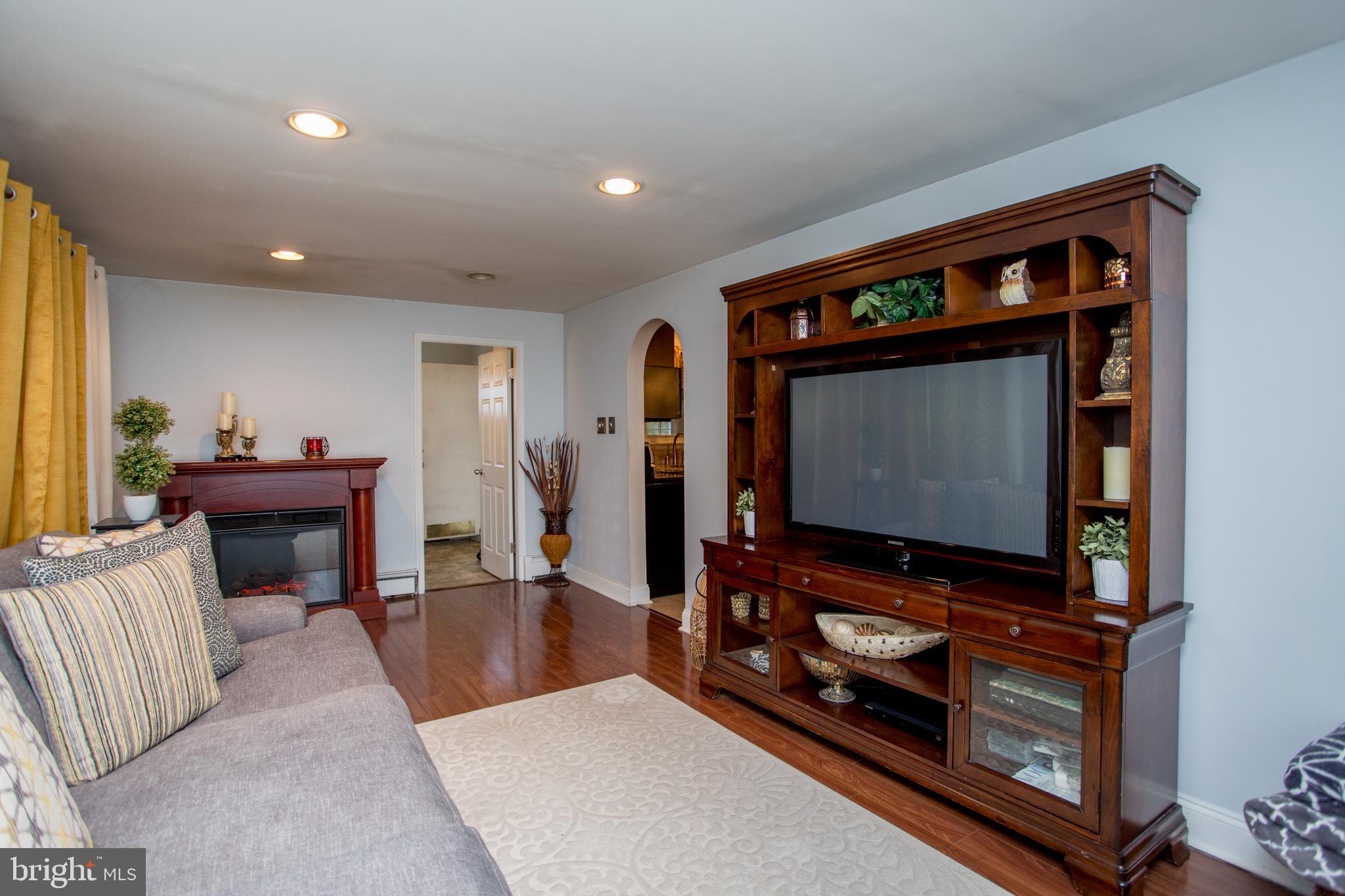 61 Tweed Road Levittown, PA 19056 - Photo 25 of 64
