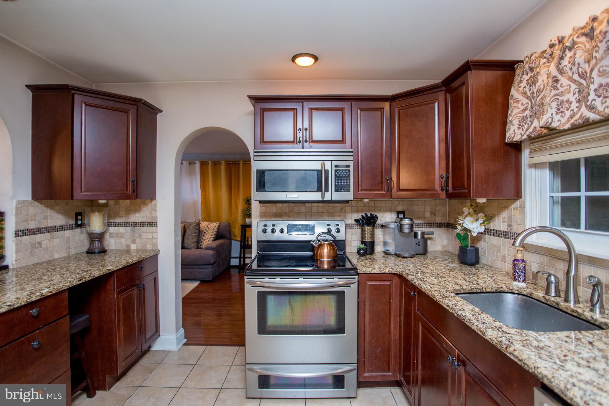 61 Tweed Road Levittown, PA 19056 - Photo 27 of 64