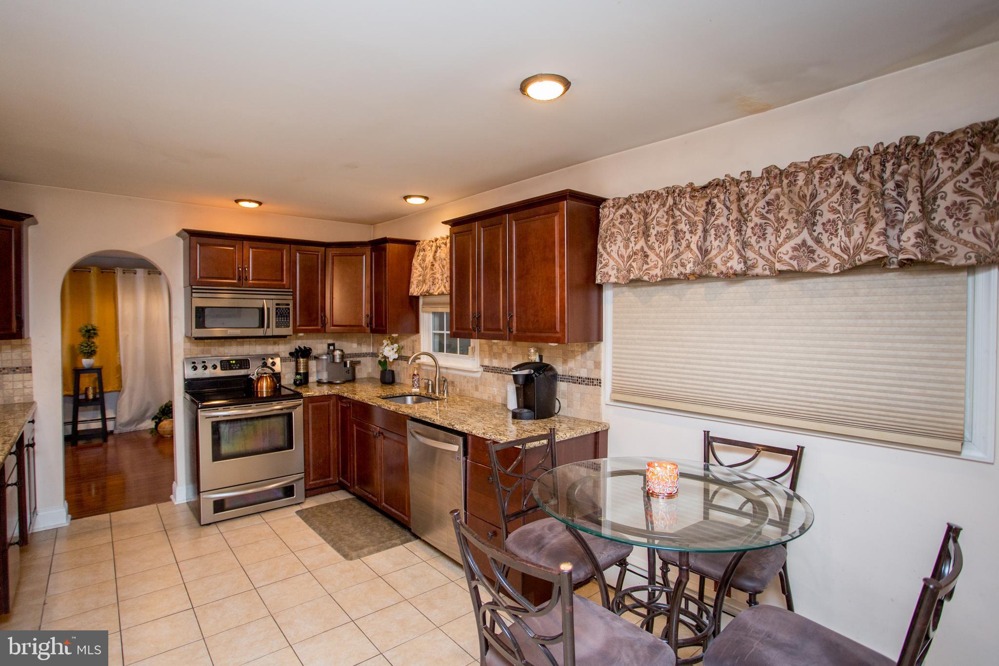 61 Tweed Road Levittown, PA 19056 - Photo 36 of 64