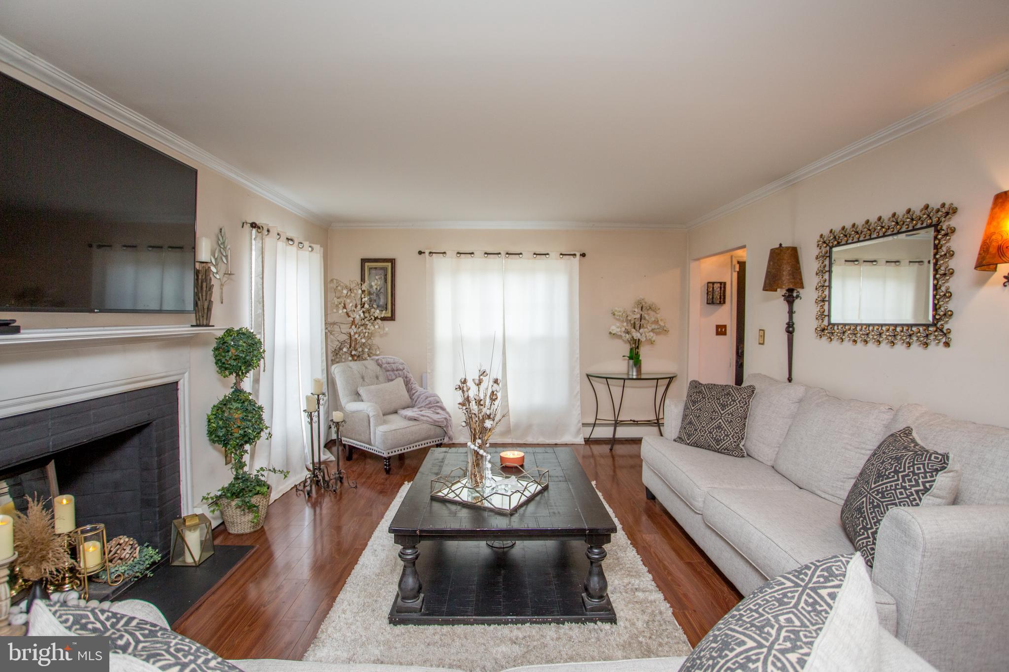 61 Tweed Road Levittown, PA 19056 - Photo 10 of 64