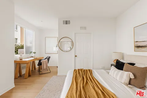 $1,995,000 | 5736 South Celedon Creek, Playa Vista, CA 90094