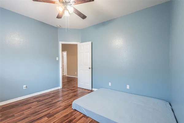 $2,700 | 307 Autumn Creek Lane, Richmond, TX 77406