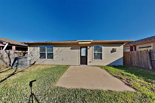$2,200 | 19923 Juniper Berry Drive, Richmond, TX 77407