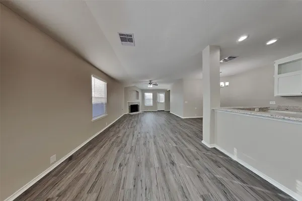 $2,200 | 19923 Juniper Berry Drive, Richmond, TX 77407