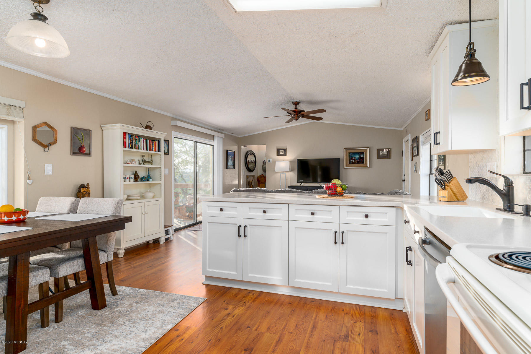 4455 East Rollins Road Tucson, AZ 85739 - Photo 11 of 34