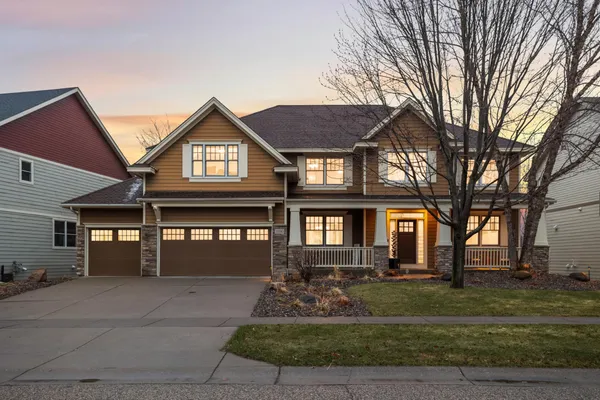 $894,900 | 10590 Watersedge Lane, Woodbury, MN 55129