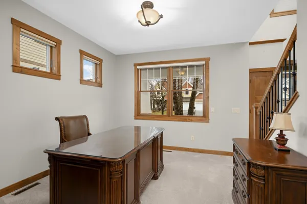 $894,900 | 10590 Watersedge Lane, Woodbury, MN 55129