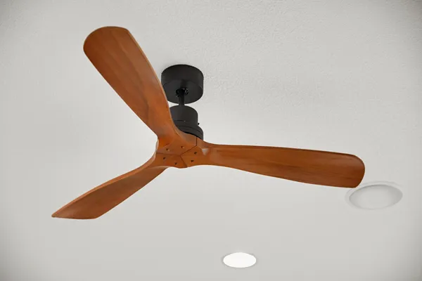 $894,900 | 10590 Watersedge Lane, Woodbury, MN 55129