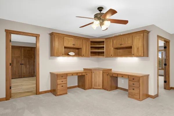 $894,900 | 10590 Watersedge Lane, Woodbury, MN 55129