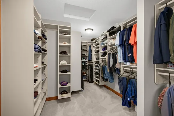 $894,900 | 10590 Watersedge Lane, Woodbury, MN 55129