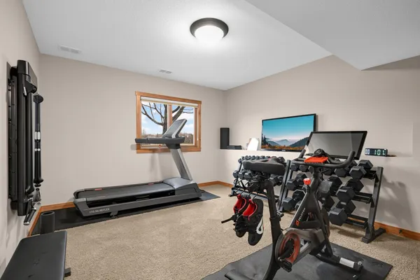 $894,900 | 10590 Watersedge Lane, Woodbury, MN 55129