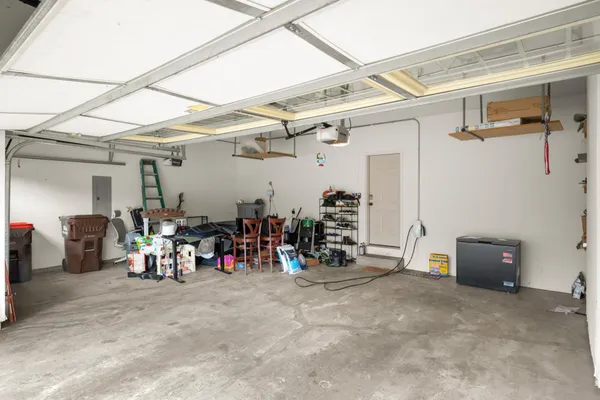 $894,900 | 10590 Watersedge Lane, Woodbury, MN 55129