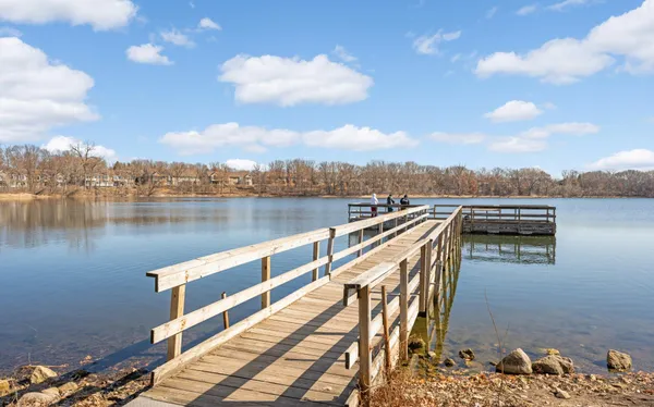 $894,900 | 10590 Watersedge Lane, Woodbury, MN 55129