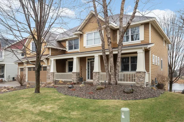 $894,900 | 10590 Watersedge Lane, Woodbury, MN 55129