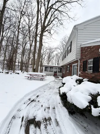 $335,000 | 390 North Golf Manor Road, Connersville, IN 47331