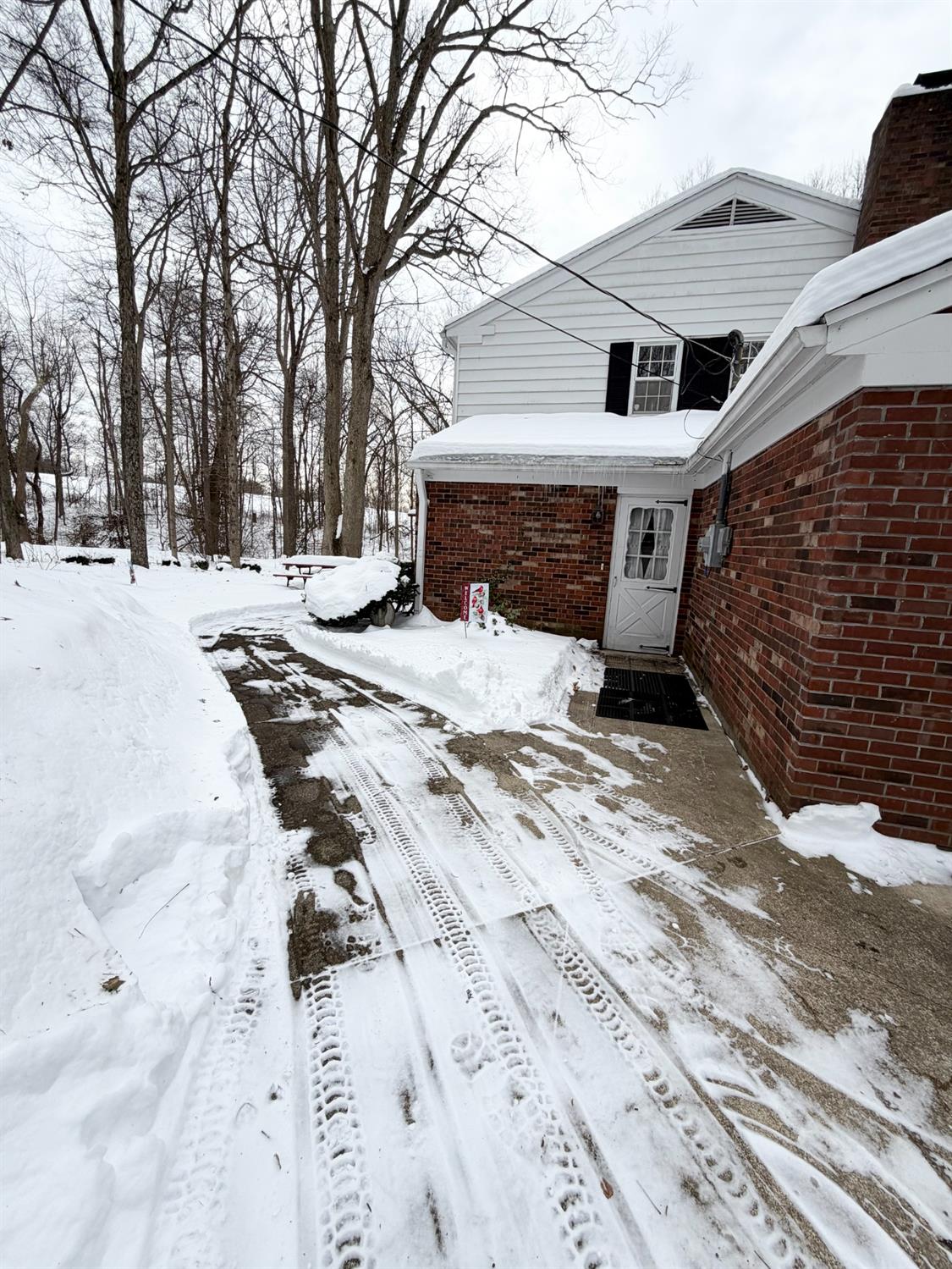 390 North Golf Manor Road Connersville, IN 47331 - Photo 14 of 55