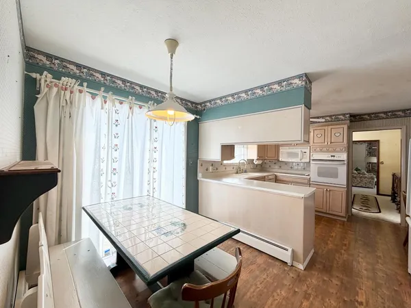 $335,000 | 390 North Golf Manor Road, Connersville, IN 47331