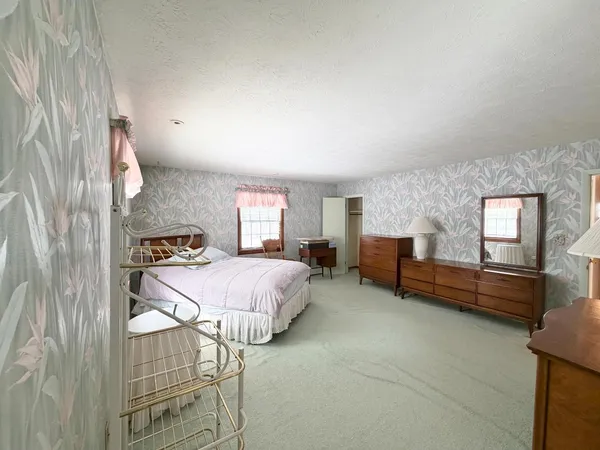 $335,000 | 390 North Golf Manor Road, Connersville, IN 47331